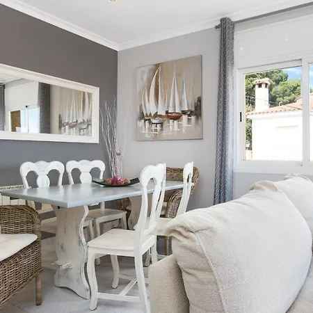 Sleeps 6 Lloret de Mar