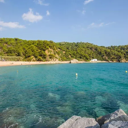 Villa Sleeps 6 Lloret de Mar