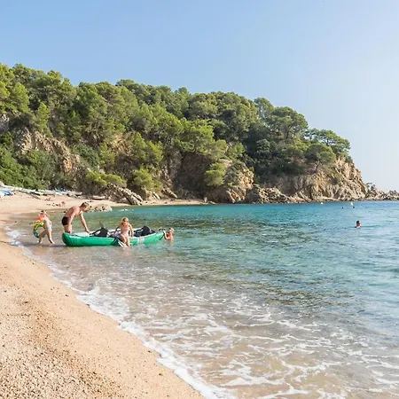 Sleeps 6 Villa *