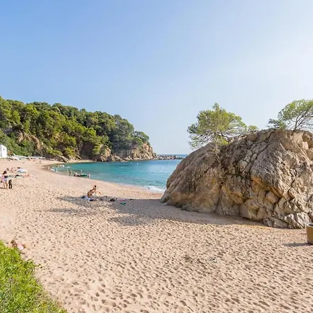 Sleeps 6 Lloret de Mar